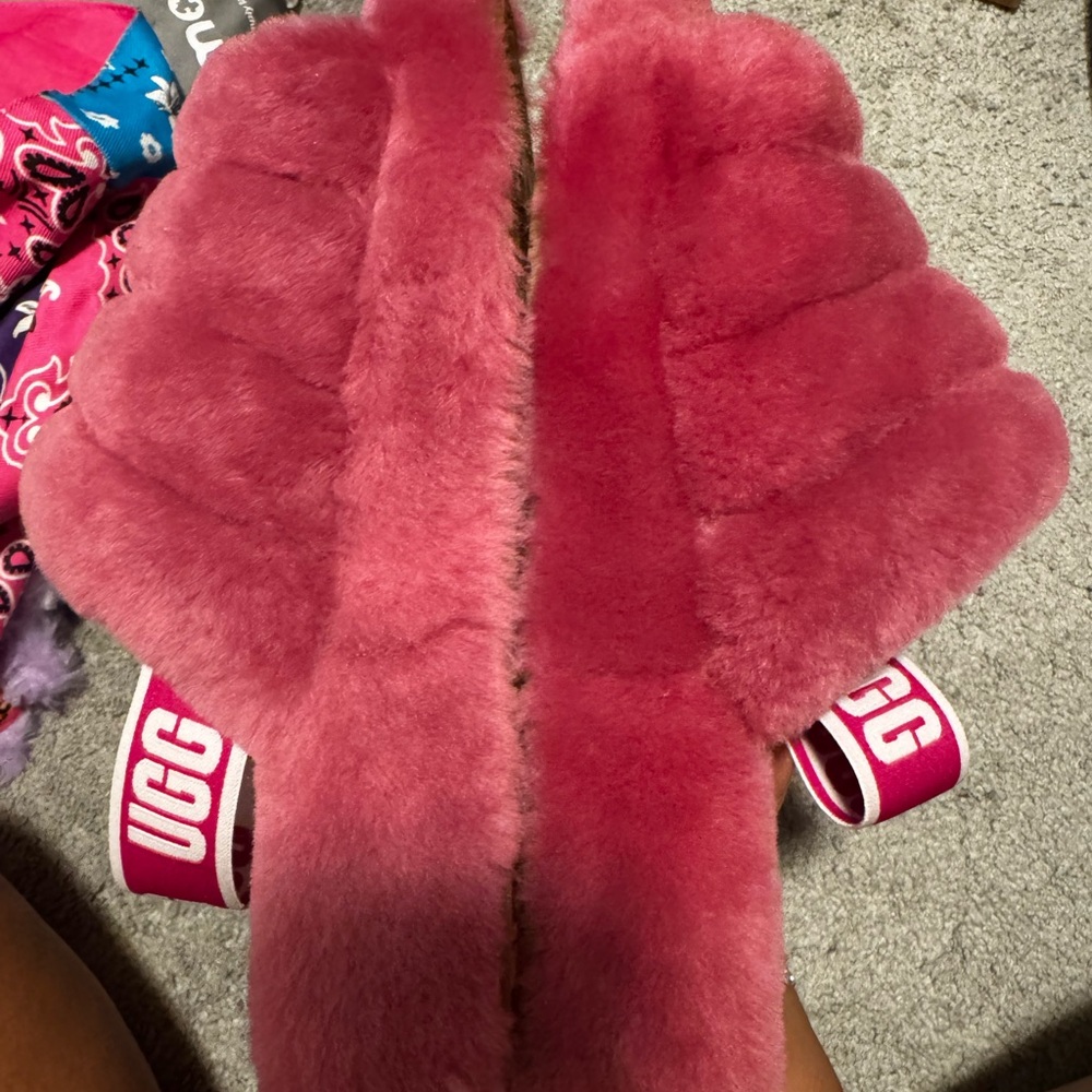UGG Plush Raspberry Slippers - Picture 4 of 4